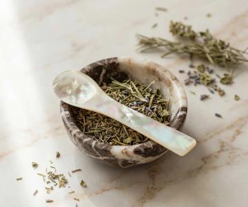 Cuillère à Caviar Nacre