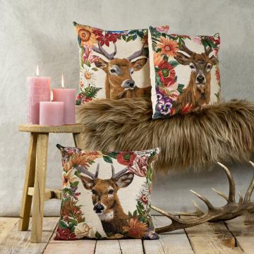 2 Coussins Gobelin Fleurs Chevreuil 45x45