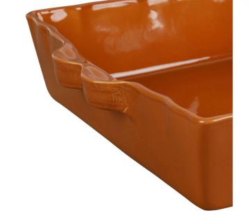 Plat Four Carré Caramel Coté Table (2 tailles)